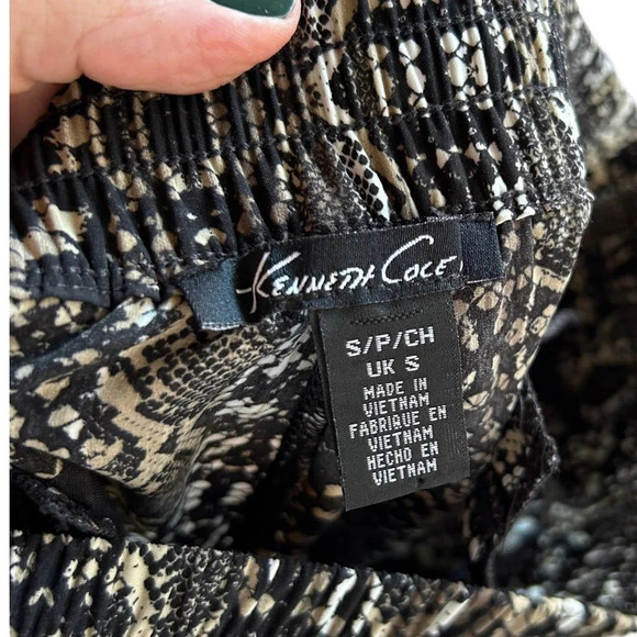 Kenneth Cole New York Cara Silken Snakeskin Drawstring Ankle Pants Size Small - Picture 6 of 8